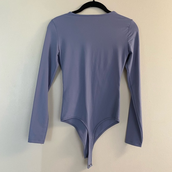 Key Hole Bodysuit - Picture 2 of 3